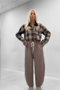 pantalone modello balloon sporty